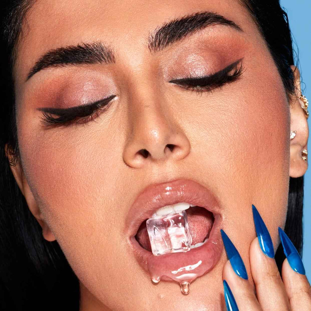 HUDA beauty-Silk balm Icy Cryo-Plumping Lip Balm