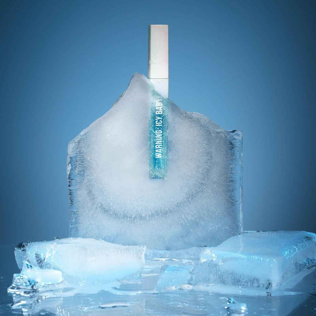 HUDA beauty-Silk balm Icy Cryo-Plumping Lip Balm